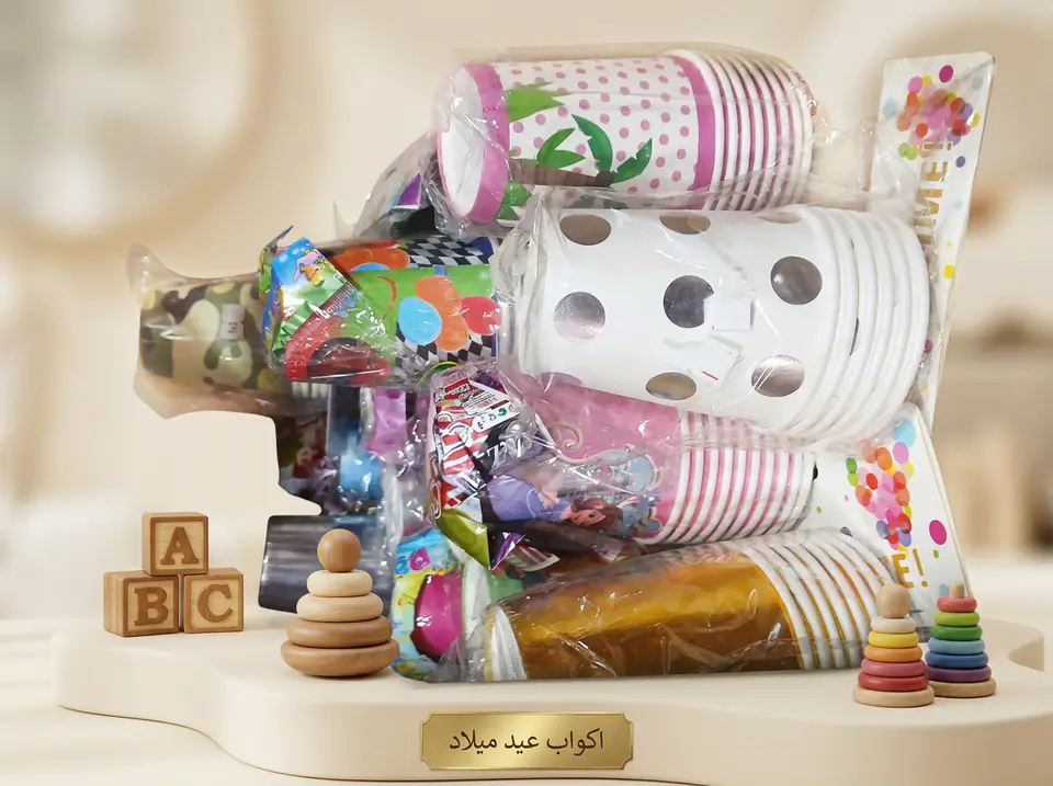 اكواب عيد ميلاد